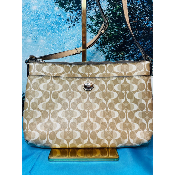 Women's Coach Peyton Dream Crossbody Bag Medium Beige and White Retro look - Picture 2 of 11